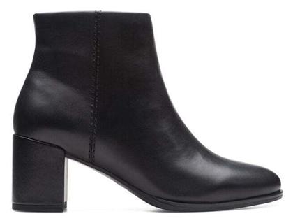 Freva55 Δερμάτινα Γυναικεία Μποτάκια Μαύρα Clarks