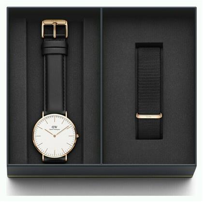 Xmas Gift Box Ρολόι Μπαταρίας με Δερμάτινο Λουράκι σε Μαύρο χρώμα & Extra Λουράκι Daniel Wellington