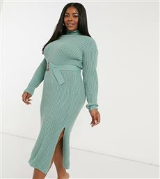 In The Style Plus x Billie Faiers roll neck knitted dress with belt in sage-Green από το Asos