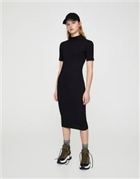 Pull&Bear 3/4 sleeve ribbed midi dress in black από το Asos