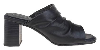 Comfort 8-87200-42 001 Black Leather Tamaris